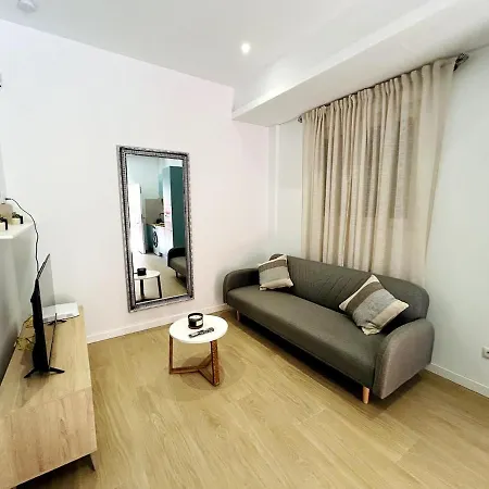 Loft Sofia A Estrenar Con Luz Natural En Corazon De * ולנסיה