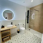 Loft Sofia A Estrenar Con Luz Natural En Corazon De Апартаменты Валенсия